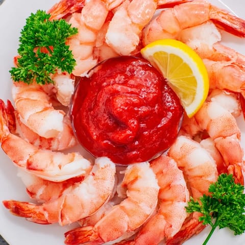 Chilled shrimp with sauce